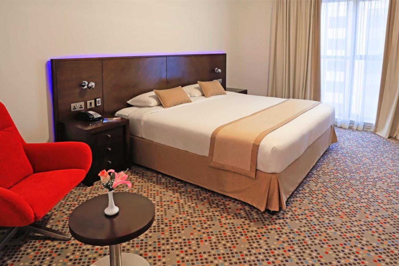 Mena Aparthotel Albarsha At The Mall Dubaj Zewnętrze zdjęcie