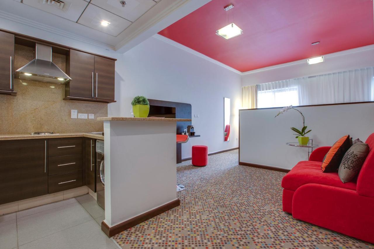 Mena Aparthotel Albarsha At The Mall Dubaj Zewnętrze zdjęcie